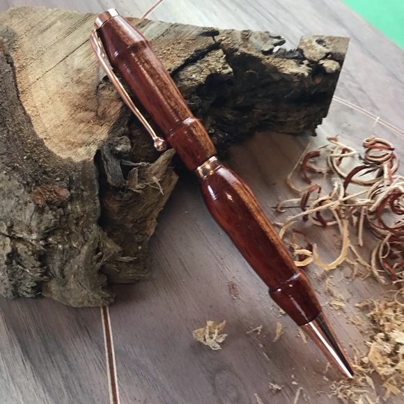 🎁 Handcrafted wooden pen - Picture 3 of 6